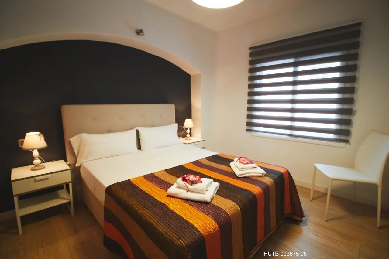 Alcam Alio Cine Apartment Barcelona Spain